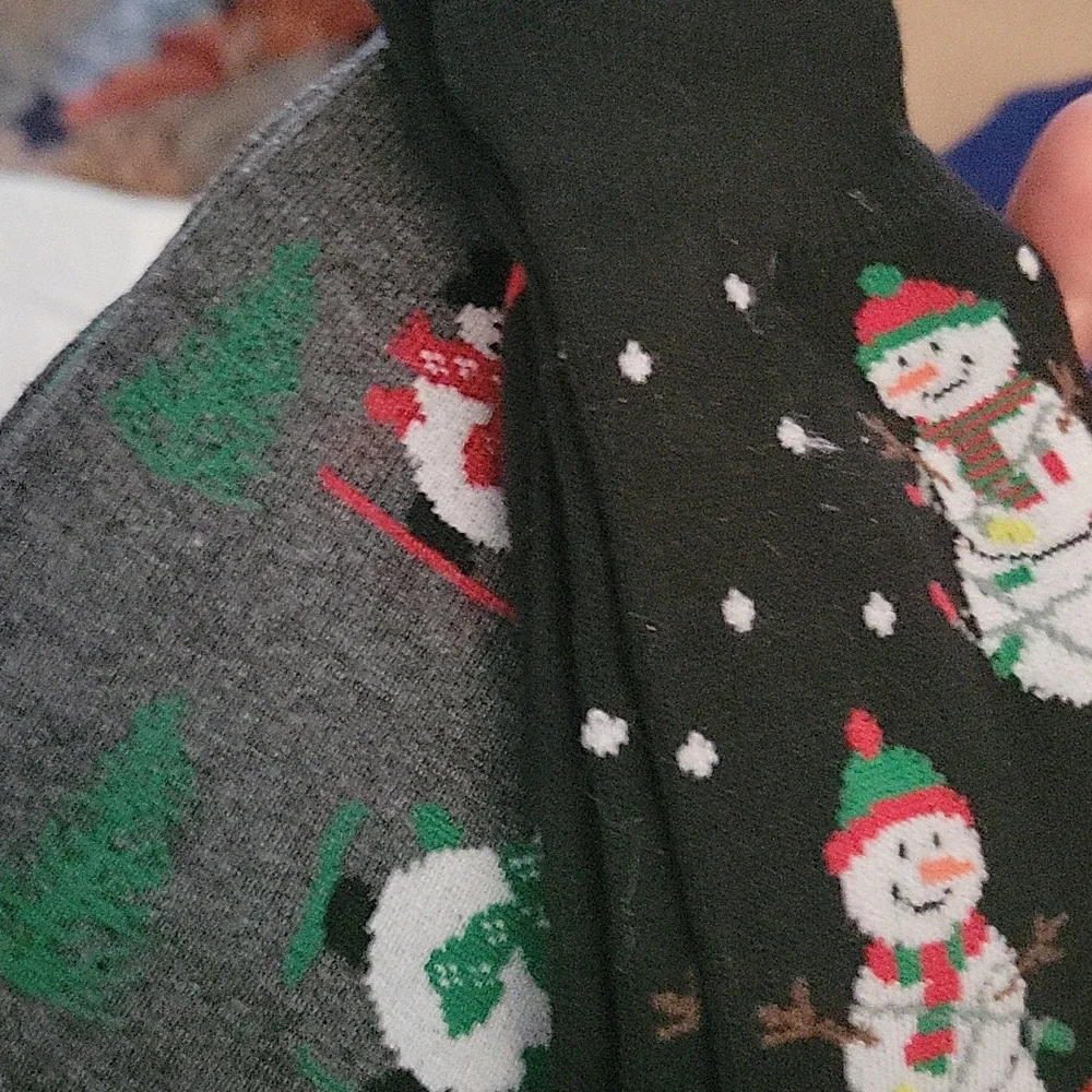 6 Pairs Mens NEW Christmas Socks Elf, Santa Mens 6 -12‎ A44